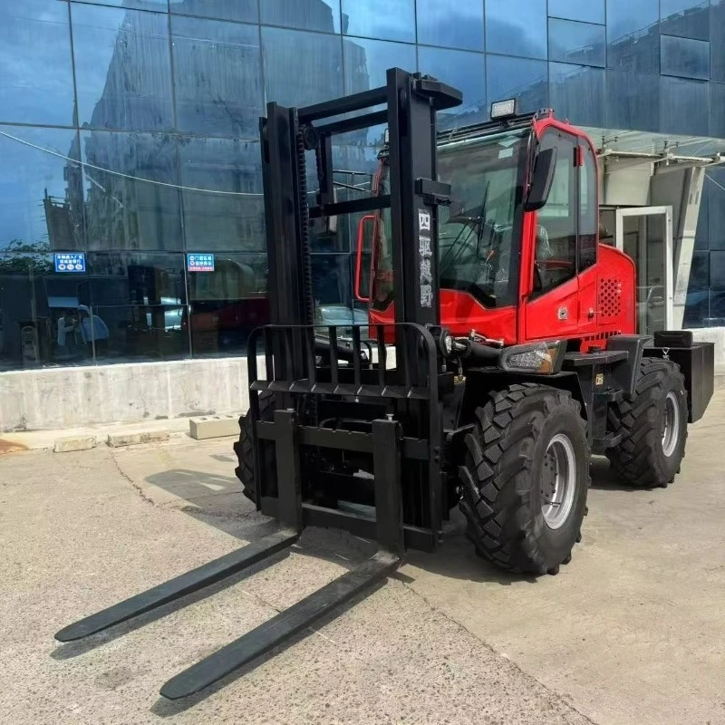 EPA EA Standards Compliant 3.5t Off Road Forklift 4WD Diesel Hydraulic Small Turning Radius for All Rough Terrains