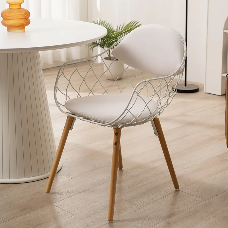 Creative wire chair, pineapple woven flower basket , dining , barbed wire , high-end cafe leisure