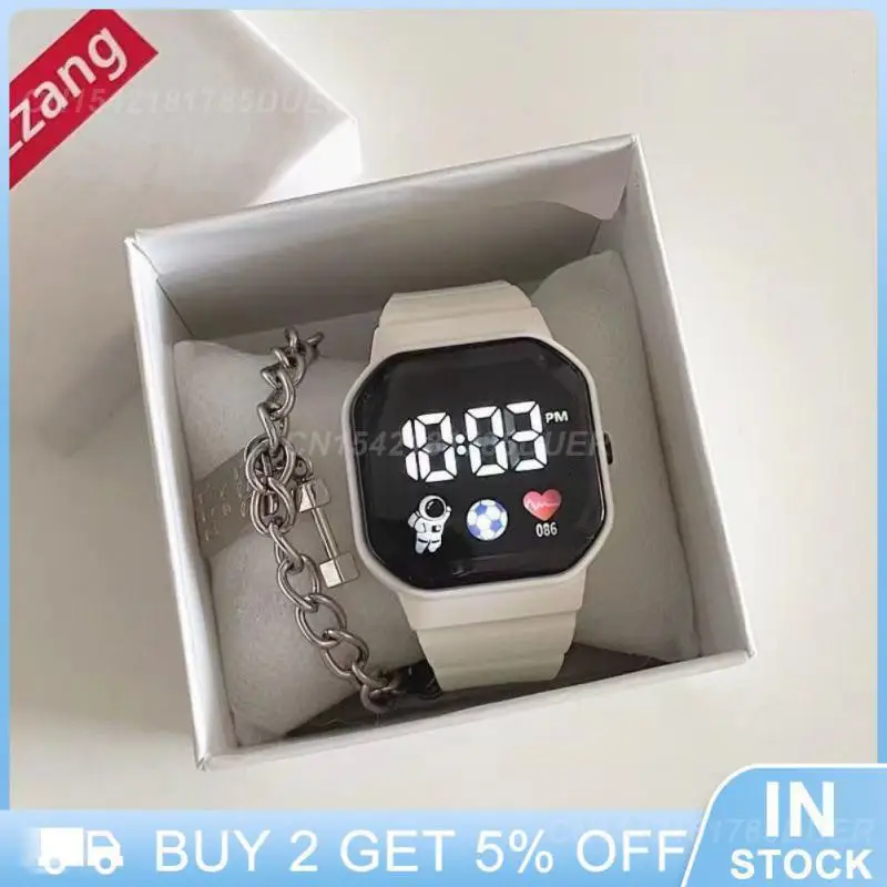 Simple Fashion Childrens Electronic Watch Comfortable Material Gift For Boys And Girls Leisure Time Childrens Digital Watch