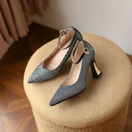 Scarpe con tacco alto Oversize di grandi dimensioni di grandi dimensioni scarpe con tacco spesso a punta design superiore lucido banchetto di moda matrimonio