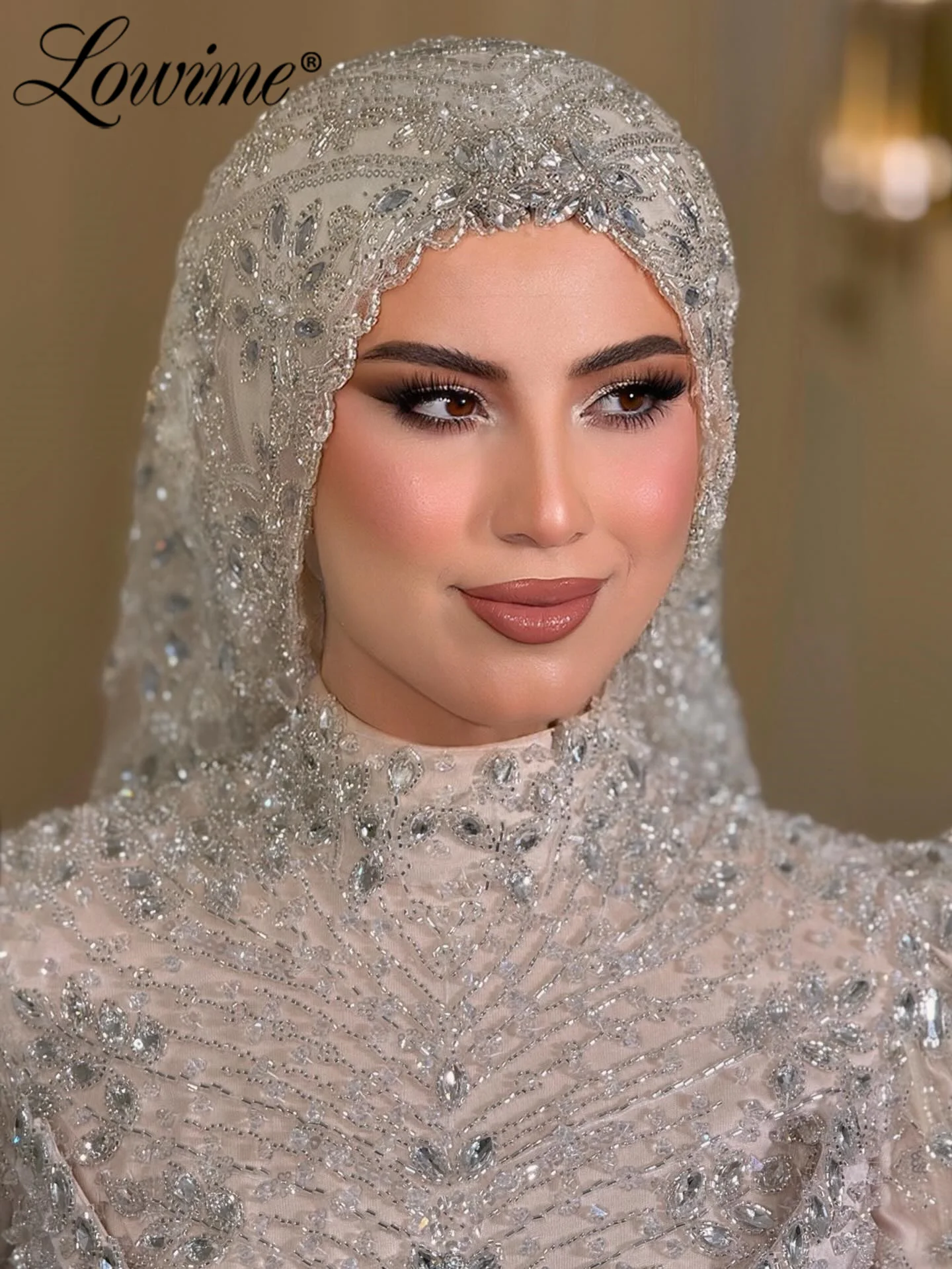 

Long Sleeves Muslim Evening Dress 2026 Customized Crystals Beaded Party Dresses with Overskirt Middle East Prom Gowns For Women