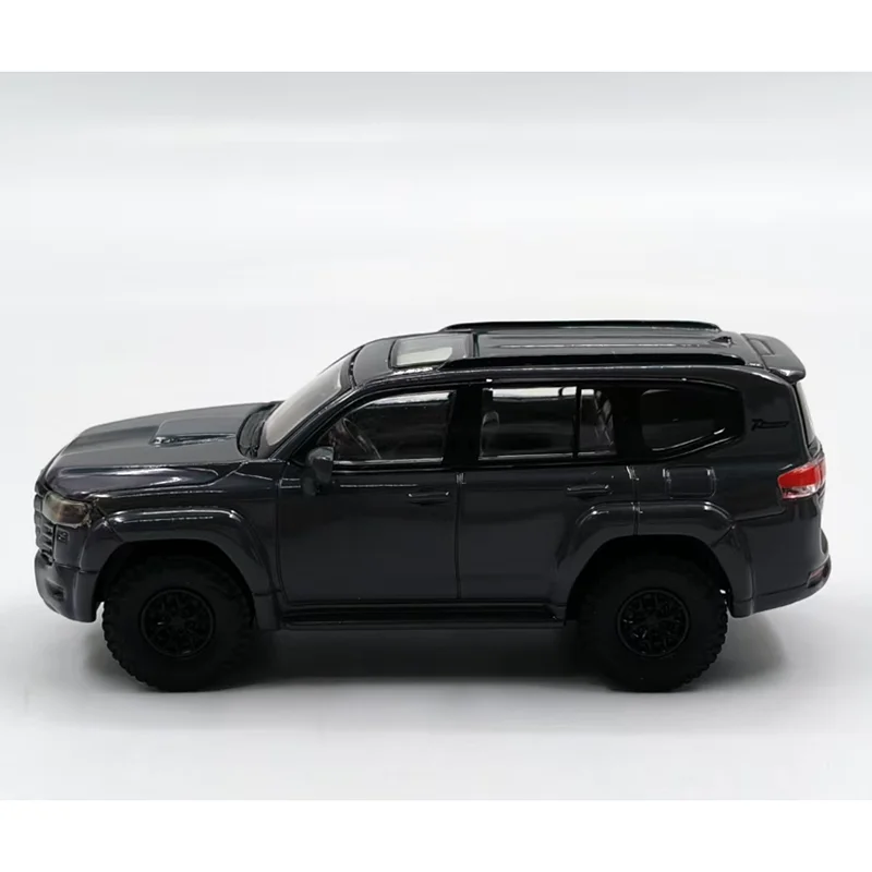 MASSDI 1/64 Scale Land Cruiser LC300 Die-cast Alloy Car Model Collectible Decorative Toy