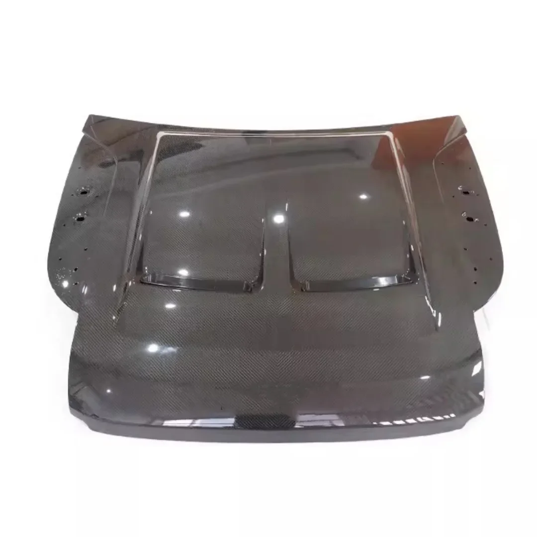 

Dry carbon fiber Engine Cover for Land Rover Defender 90 110 2020-2024 upgrade Hood scoop Bonnet Body kit Car Accessories