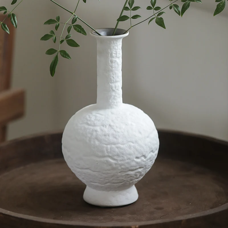 

Ornament White retro homestay decoration thin neck flower ware entrance