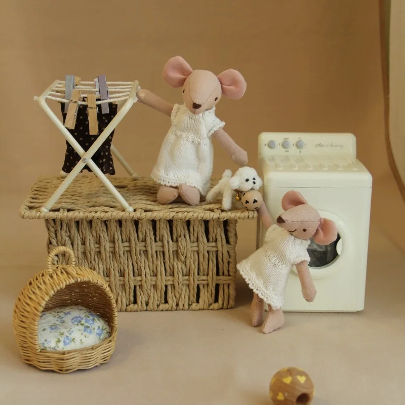 Akcesoria do domku dla lalek 1:12 Miniaturowe meble Metalowy uroczy suszak do ubrań Zabawka do zabawy w dom dla dzieci Suszarka Dekoracja sceny