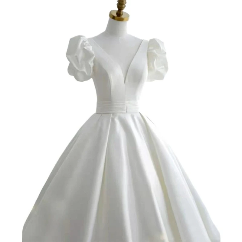 Robe de mariée de luxe en Satin français pour femmes, légère, blanche, tempérament Simple, rétro français, en maille, nouvelle collection été 2025