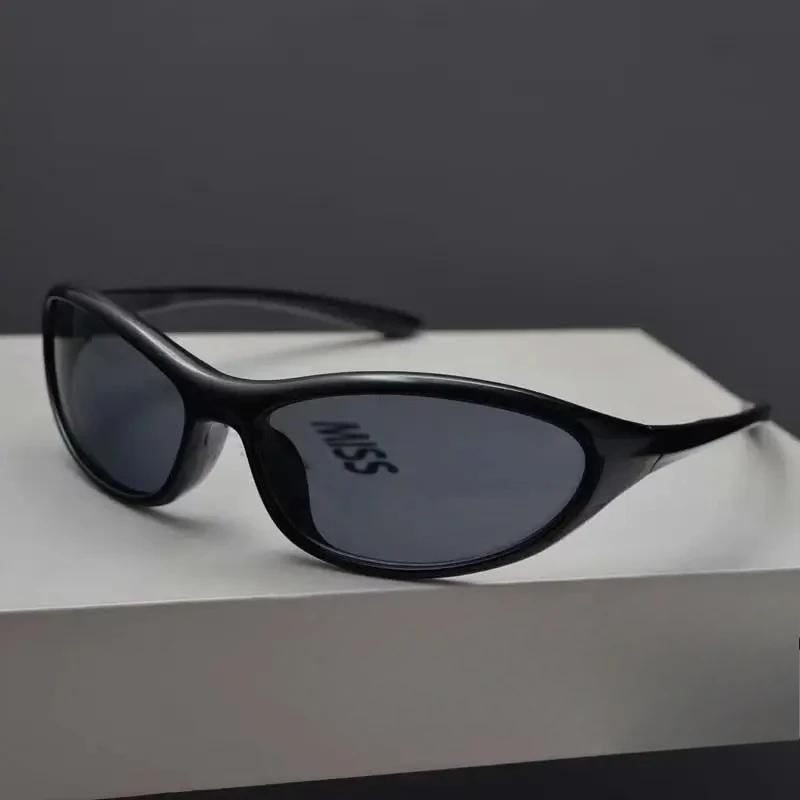 New Y2K Punk Sports Sunglasses for Men Women Surround Integrated Sun Glasses Fashion Brand Designer Shades UV400 Punk Goggle