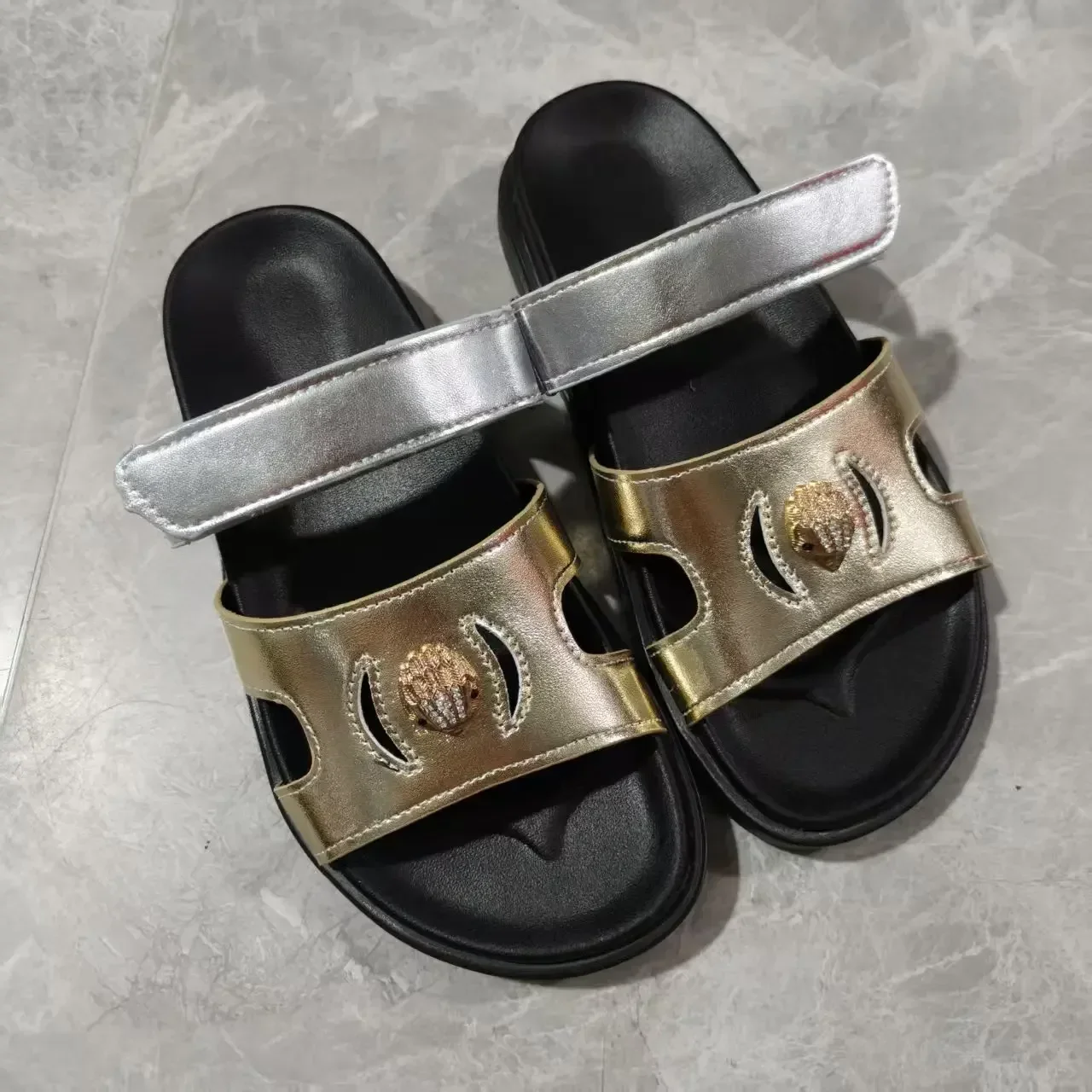 2026 New Fashion Color Matching Beach Slippers Women's Summer Metal Decorated Open-Toe Slippers
