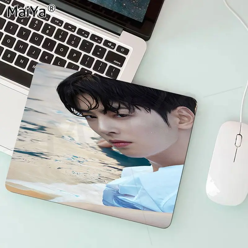 Cha EunWoo Singer 20x25cm Table Mat Student Mousepad Computer Keyboard Pad Games Pad Desk Mat For PC Computer Table