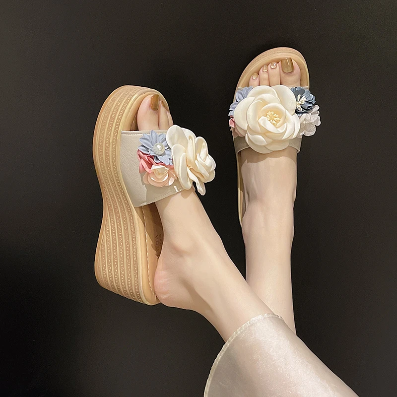 Damen Keilsandalen 2026 Neue Sommer Damen Slip-on Hochhackige Modische Damenschuhe Bequeme Blumen Outdoor Plateau-Sandalen – Detail 12