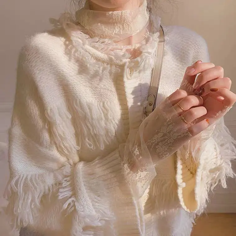 ฤดูใบไม้ผลิและฤดูใบไม้ร่วง high-end ลูกไม้ Bottoming เสื้อผู้หญิงสไตล์ต่างประเทศแขนยาวตาข่ายด้านบนเซ็กซี่เสื้อด้านใน 2025 ใหม่