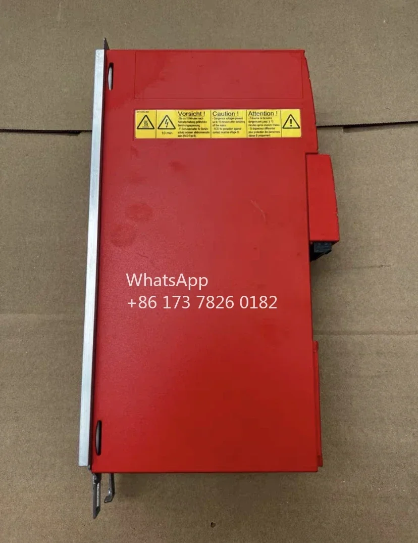 Б/у инвертор MC07B0030-5A3-4-00 протестирован нормально