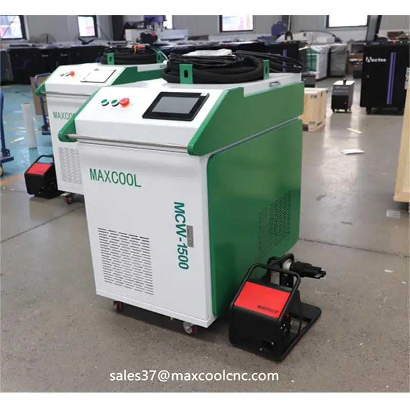 Maxcool Low Price 1500W 2000W 3000W 3 in 1 Max Raycus Fiber Source Hand-Held Laser Welding Machine Laser Welders