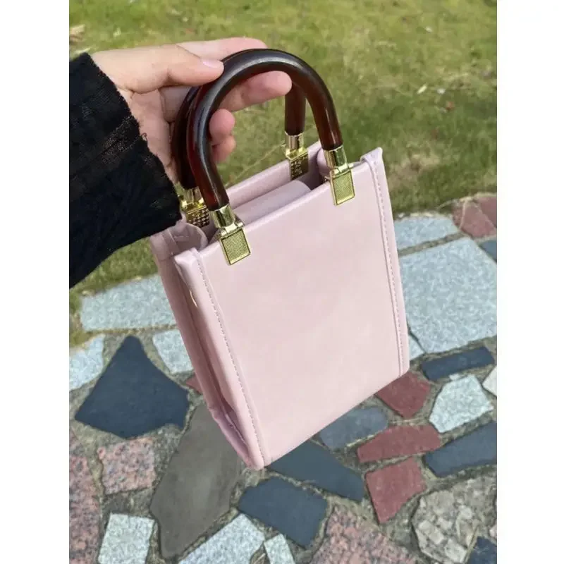 High end and niche design for handheld women\'s bags 2024 new fashionable and versatile single shoulder diagonal cross bag