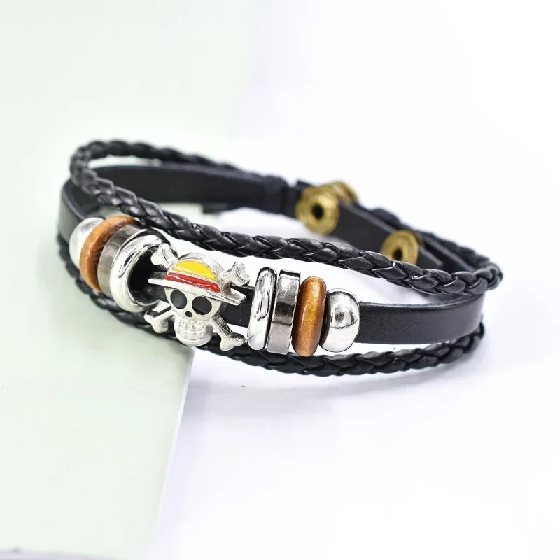 Anime One Piece Bracelet PU Luffy Bracelet Cosplay Props Straw Hat Pirate Jewelry Props Vintage Leather Bracelet Birthday Gifts