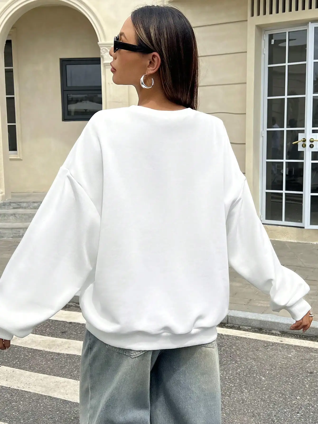 Women\'s autumn and Winter white sportswear pullover loose casual top New Casual Solid Color Long Sleeve Crewneck Sweatshirt