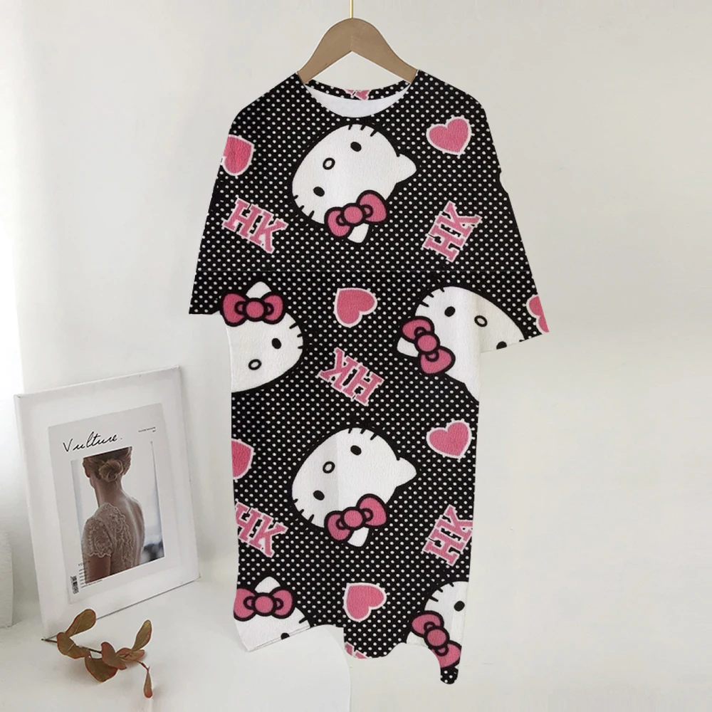 ฤดูร้อน Hello Kitty พิมพ์ชุดเสื้อยืดผู้หญิงชุดขายร้อนใหม่ตรงชุดลําลองเสื้อผ้าขนาดใหญ่