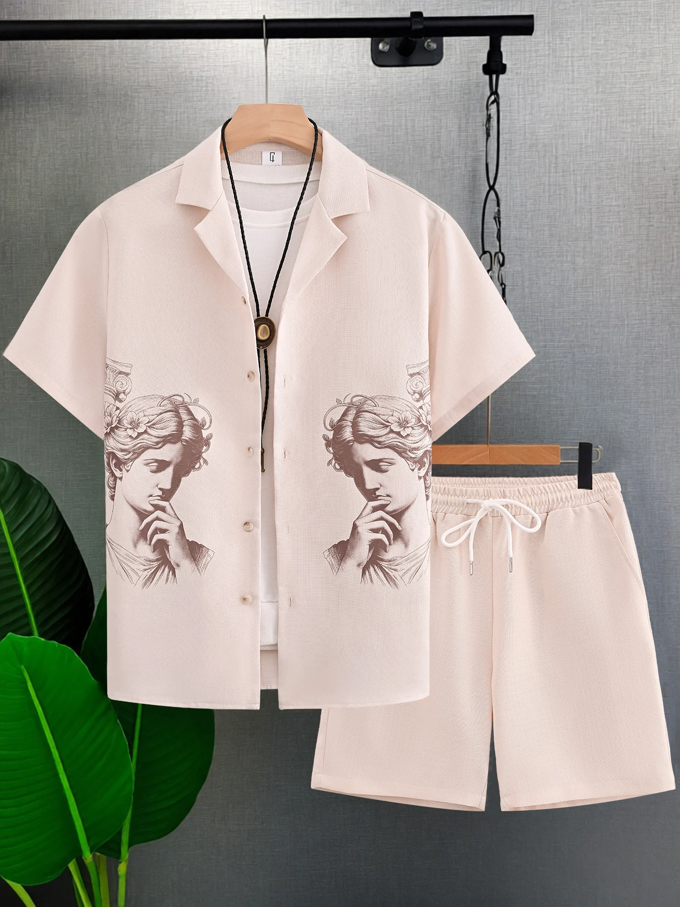 Men's Light Beige Cuban Collar Short-Sleeved Shirt and Shorts Two-Piece Set, Retro Sculpture Portrait Print Summer Casual Outfit, Men's Trendy Complete Outfit Set
