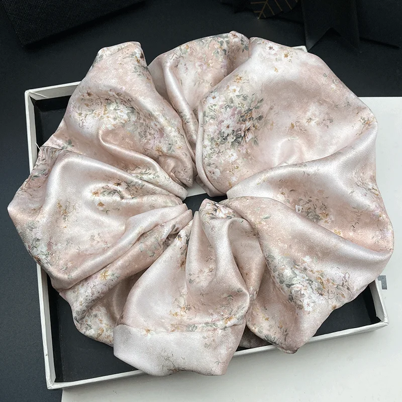 Oversized and Oversized Satin Floral Large Intestine Headband with a High-End and Fashionable Feel, Tied with a Low Ponytail, Me