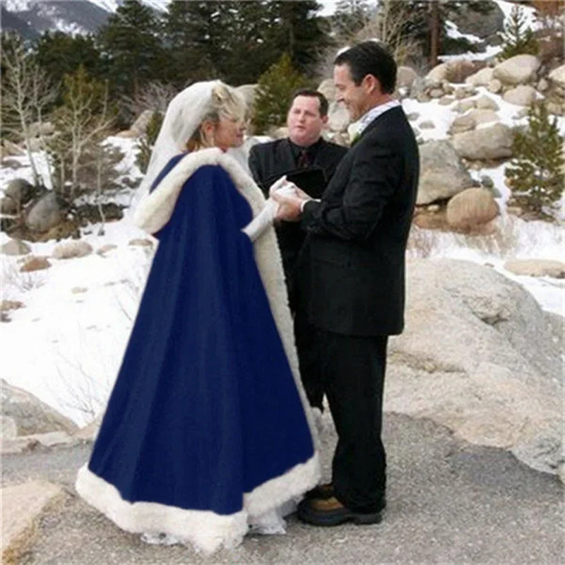 Venta caliente capa nupcial capas de boda con capucha con adorno de piel sintética cálida chaqueta de boda de invierno para adultos envolturas nupciales