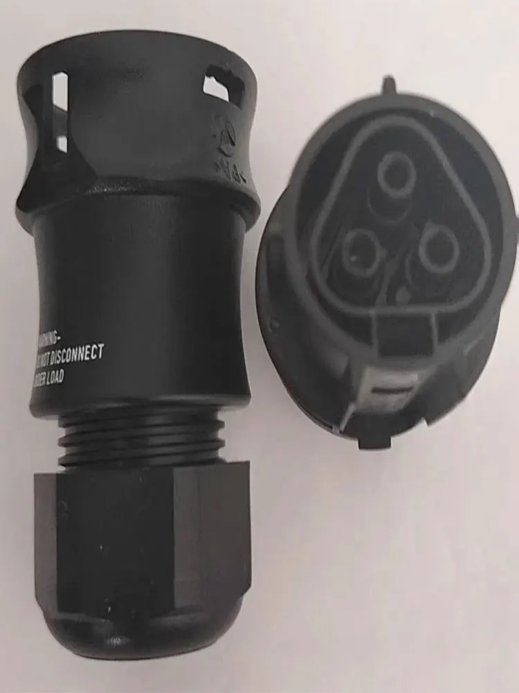 موصلات Wieland الألمانية قابس تيار متردد 3 فتحات لمرحلة واحدة على عاكس الشبكة Solis Sungrow Omnik