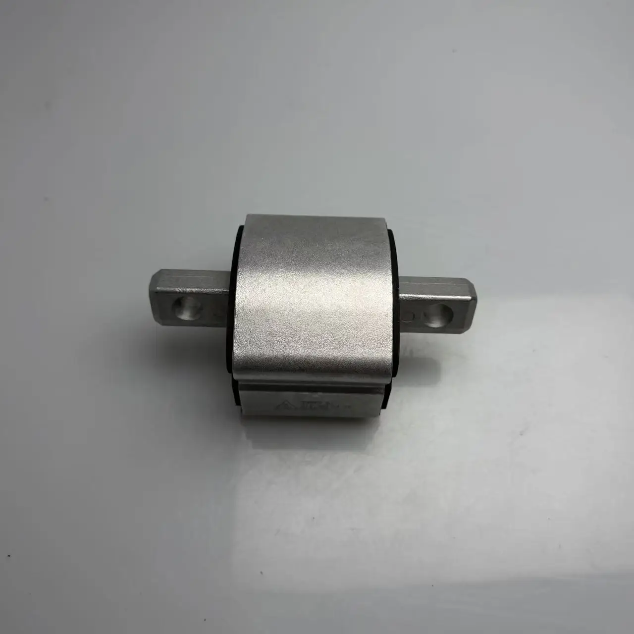 LEMFORDER OEM 2122400418 Transmission Mount for Mercedes benz W202 W203 CL203 E-CLASS CLS 350 E 220