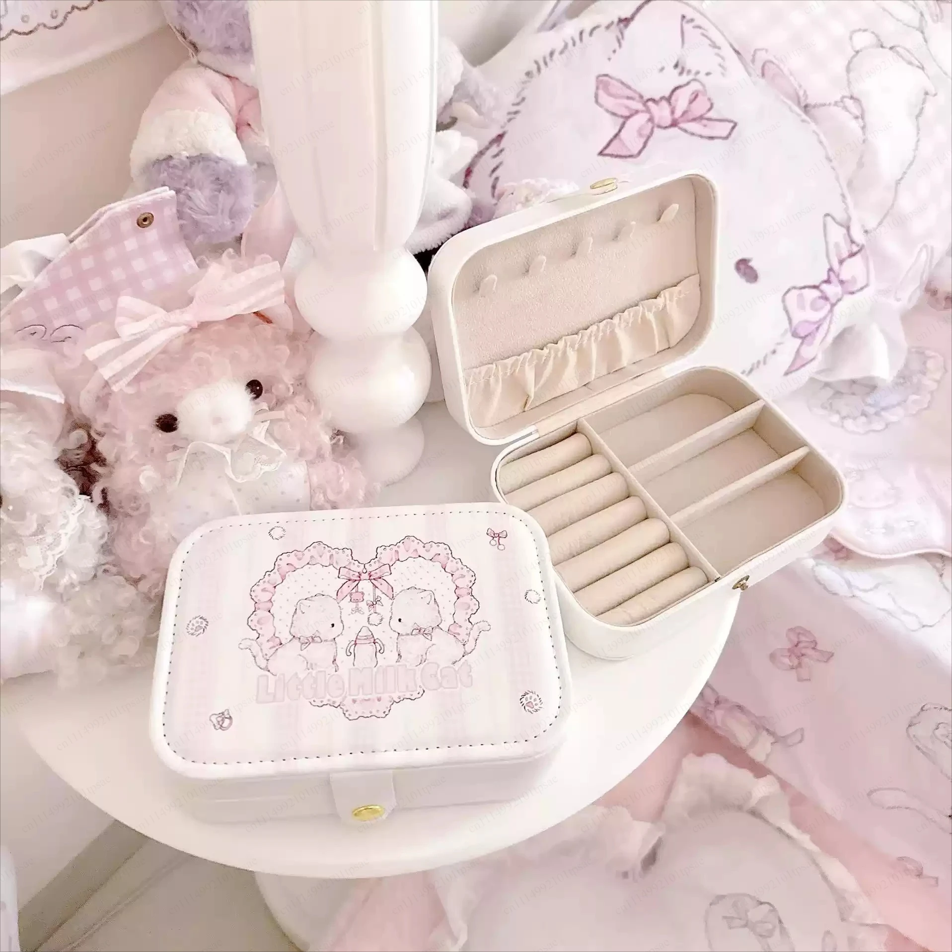 Creative Jewelry Storage Box Large Capacity Travel Portable Necklace Ring Protection Box Pink