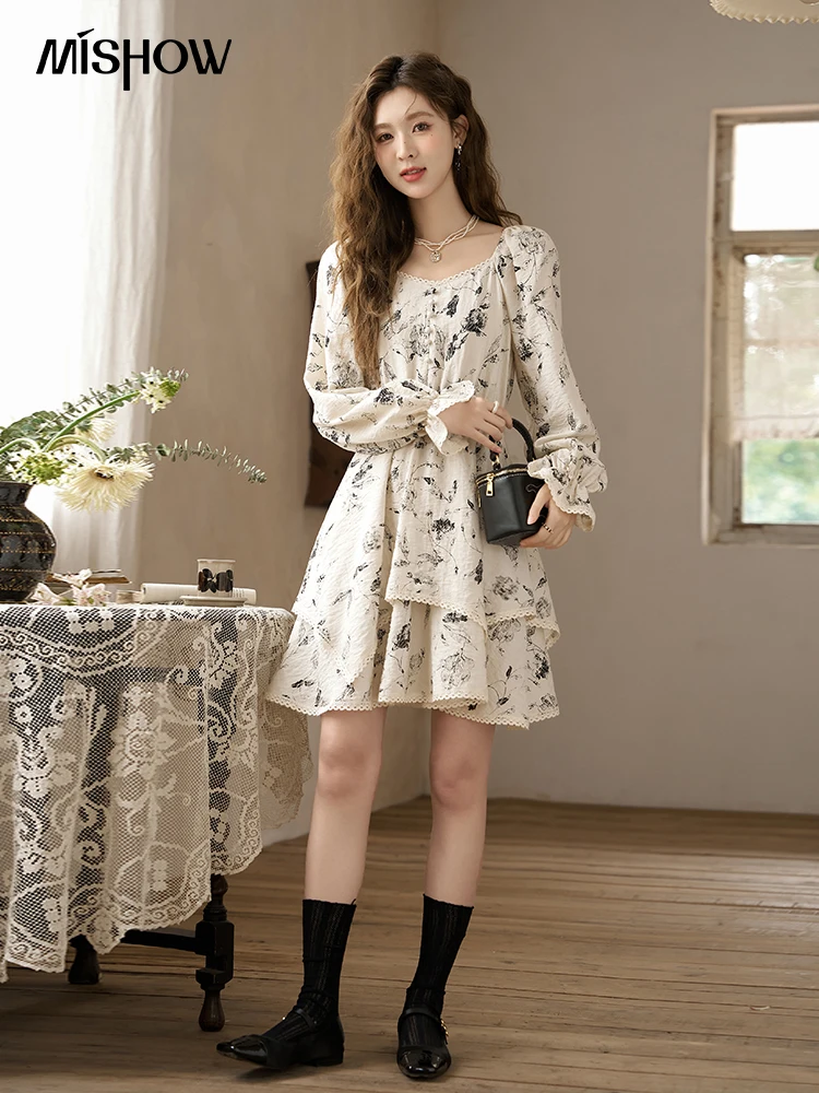 MISHOW American Retro Dresses 2024 Spring Flared Sleeves Square Neckline Ink Painting Floral A-line Knee-Length Dress MXD14L1685