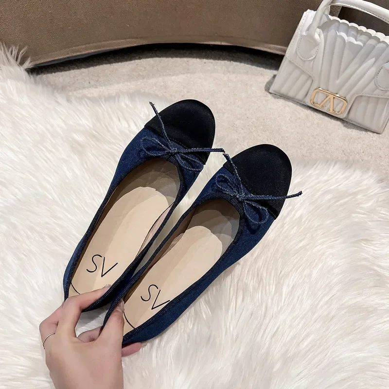 New Women\'s Shoes with Light Color Contrast Soft Bottom Flat Bow Sole Shoes