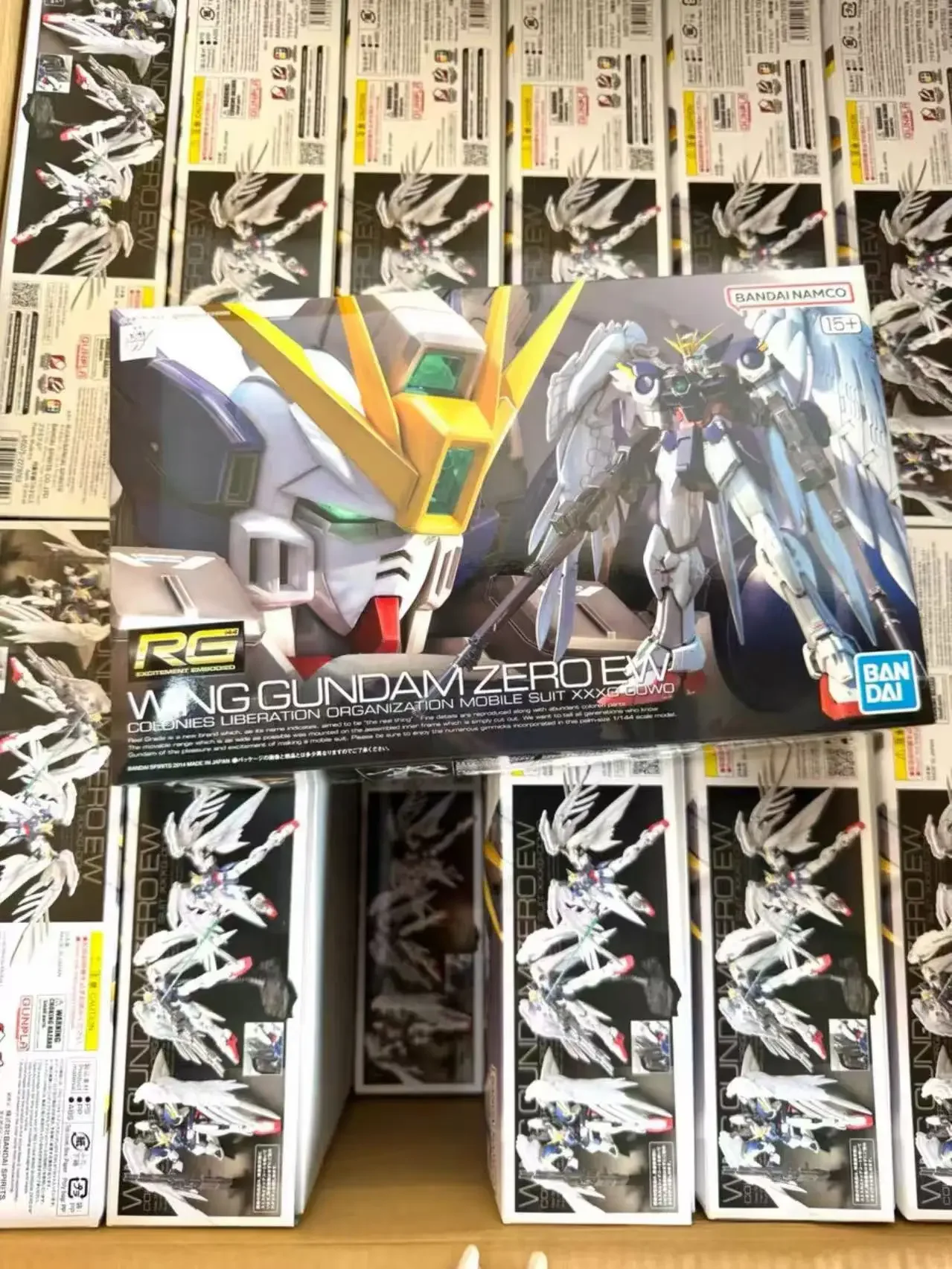 

Bandai RG 17 1/144 Flying Wing Gundam Zero EW Hair-Lost Angel W Assembly Model