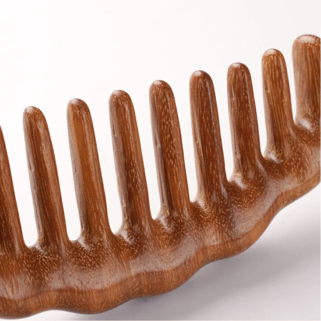 مشط تدليك ذو أسنان واسعة من خشب الصندل، محمول ومريح للاستخدام المنزلي، مشط خشبي مضاد للعرق، مشط خطوط الطول يفتح الرأس #4