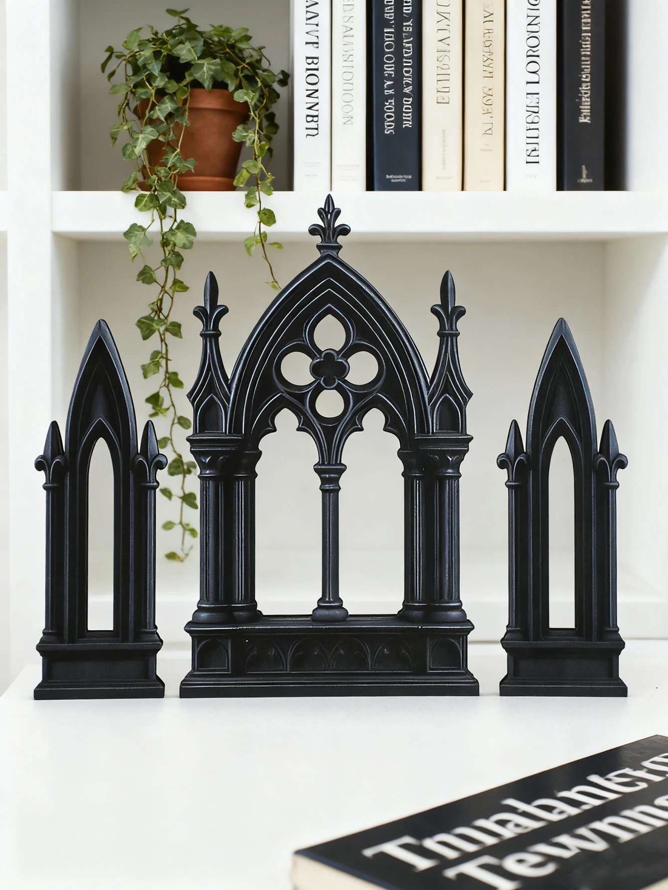 3 Stück Gothic-Stil, Schlossform, Tischdekoration, schwarzer Kathedralenbogen aus Holz, Buchstützen, Vintage-Regaldekoration für Zuhause und Büro, Geschenk – Detail 2
