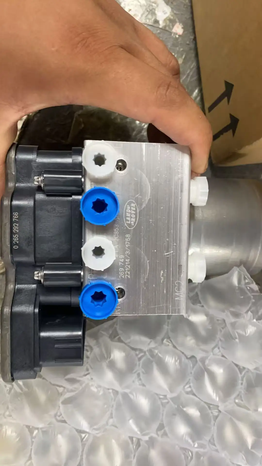 ABS Pump LR143166 LR115165 LR126763 ABS Modulator For 2017 RANGE ROVER SPORT DISCOVERY 5