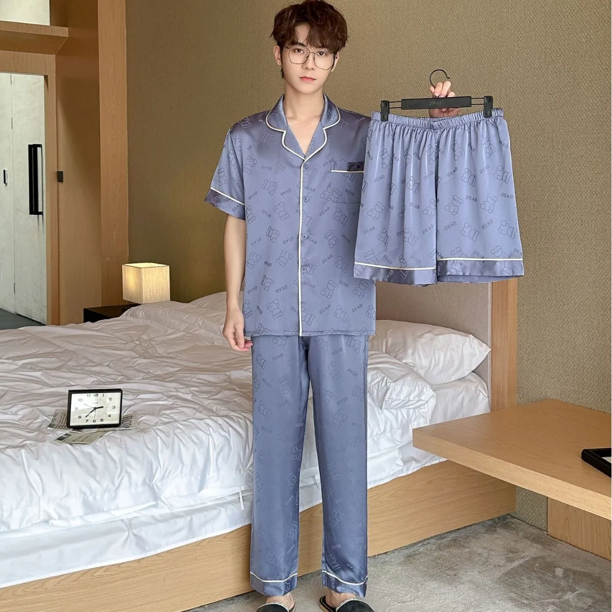 New arrivals in stock quality fashion short sleeve sleepwear shorts jacquard pattern 3 piece silk men's pajamas set