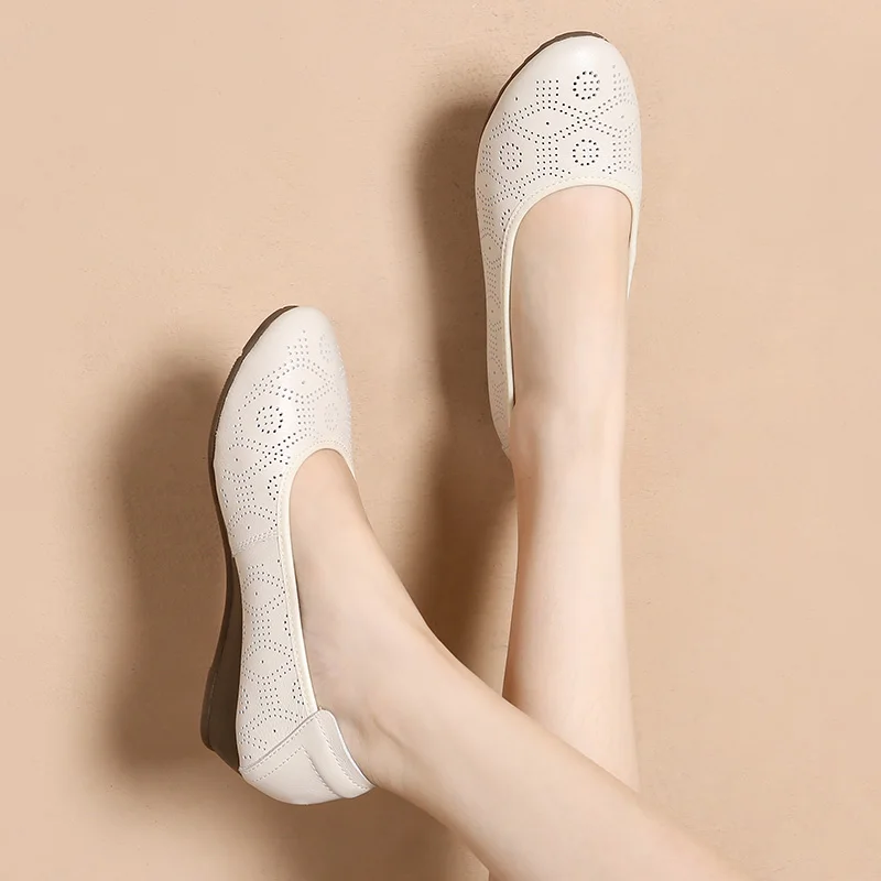 Small Size Women's Shoes Hollow Out Nurse's Shoes White Breathable Comfortable Soft Slope Single Shoes Soft Cowhide Beauty Salon