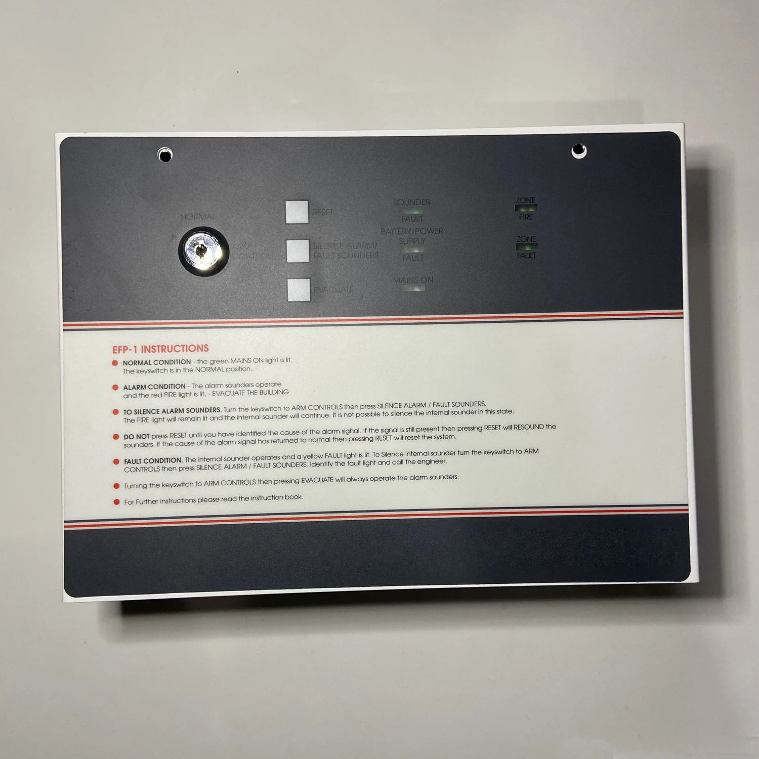 

Однозонная традиционная панель управления пожарной сигнализацией с поддержкой датчиков дыма и перегрева, кнопка экстренного вызова