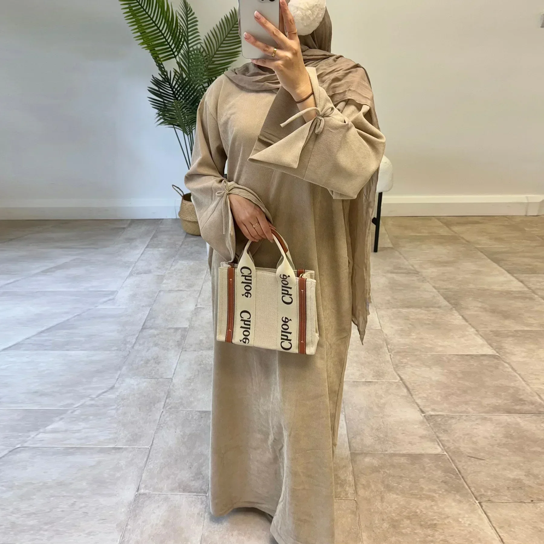 Winter Corduroy Abaya Dubai Luxury Bow Sleeve Warm Muslim Long Dress Thicked Closed Abayas for Women Islamic Clothes Kaftan Robe