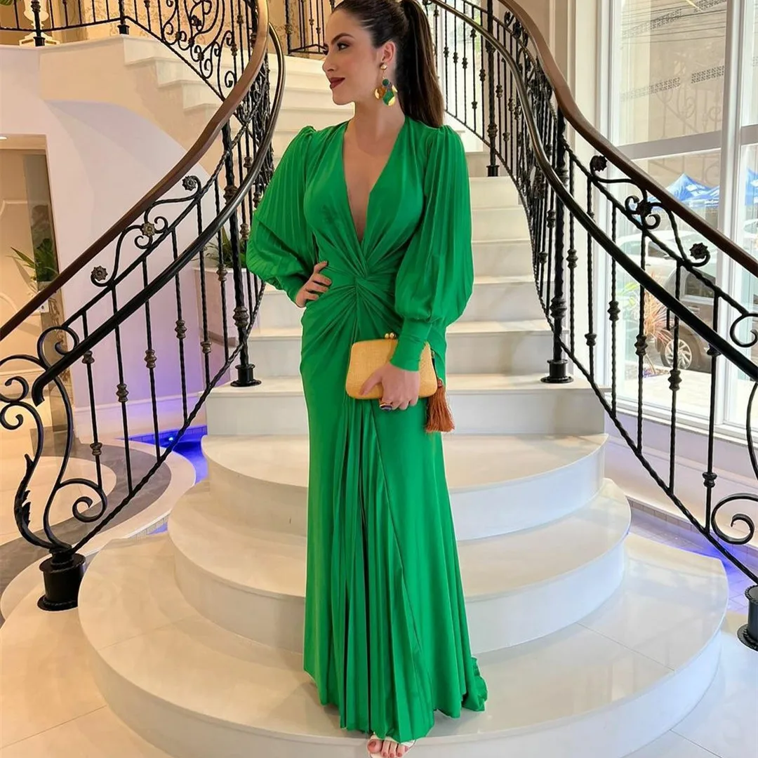 

Customized Vintage Brazilian Long Green V-Neck Evening Dresses Mermaid Chiffon Pleated Small Sweep Train Prom Gown Formal Party
