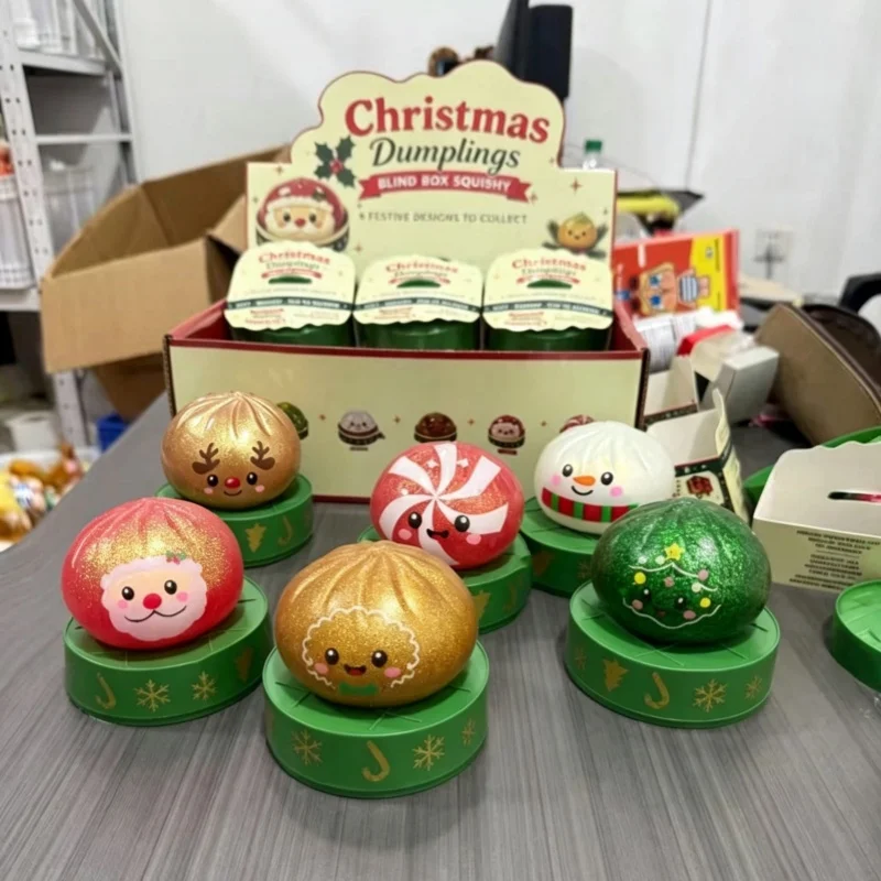 Weihnachts-Quetschball mit Weihnachtsmann, Weihnachtsbaum und Elch Motiv, Stressabbau, Weihnachtsdekoration, Neujahrsgeschenk, Party-Geschenk – Detail 10