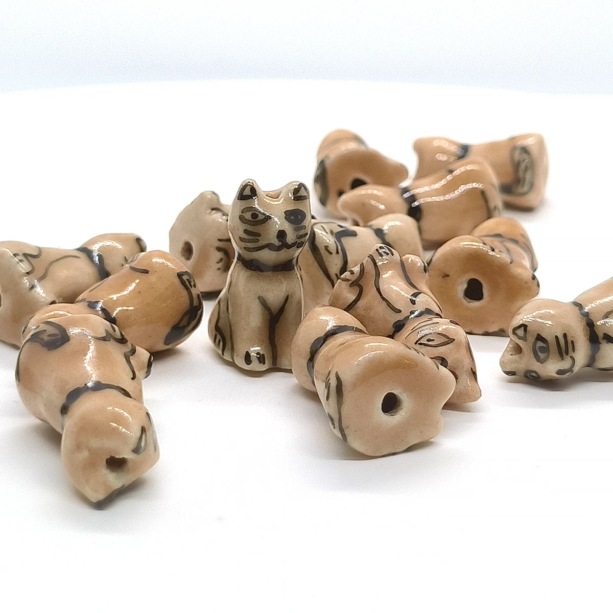 20mm 2pcs/4pcs Sitting Yellow Cat Ceramic Beads DIY for Jewelry Making Bracelets Accessory Bead