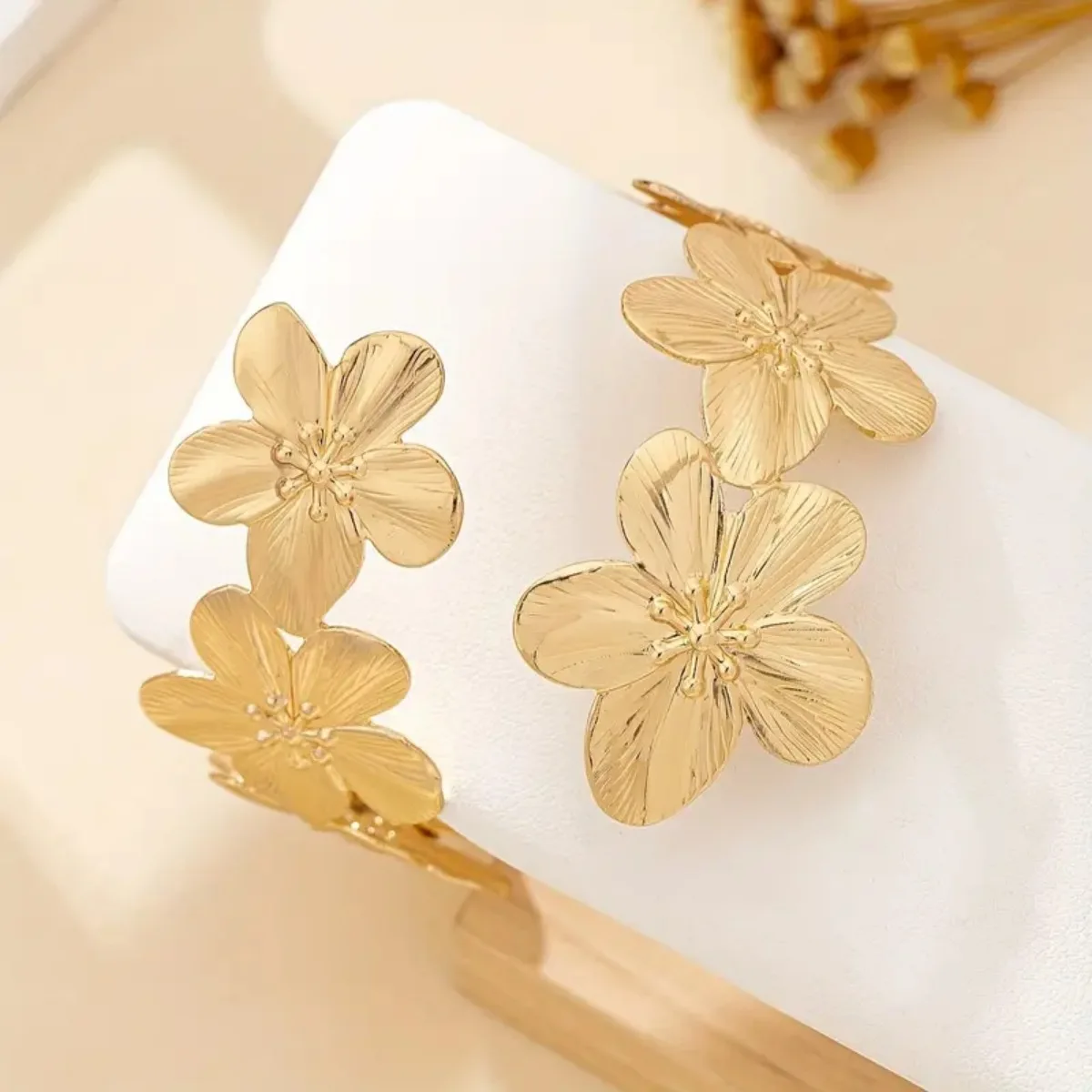 Boho Punk Metall Blatt Blume Oberarm Armband Für Frauen Mädchen Mode Geometrische Offene Manschette Armreif Einstellbare Armband Schmuck Geschenk