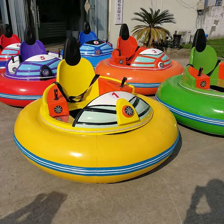 High Quality Amusement Park Fiberglass Battery Operated Adults Bumper Cars