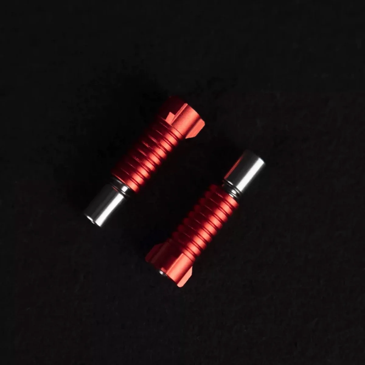 NWE 2X – zestaw śrub Trident o średnicy 3,0/3,5/4,0 mm, przeznaczony do magnetofonów taśmowych typu „reel-to-reel” marek Pioneer/Revox/Telefunken/ABE. — zdjęcie produktu 5