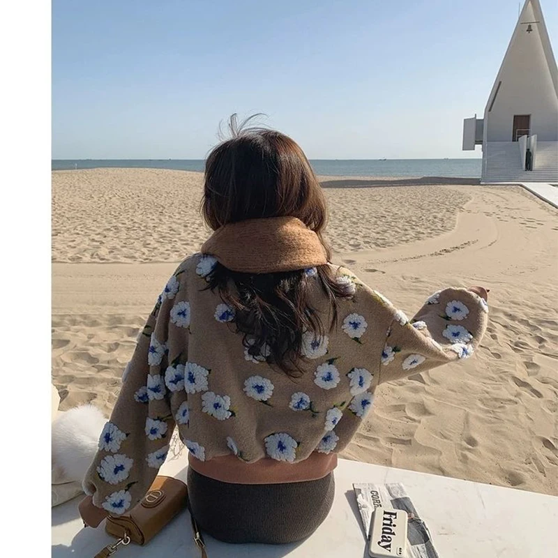 Women's Three-Dimensional Flower Loose Coat, Short Style, Korean Version, Versatile Street Top, Sweet and Fashionable, New Style