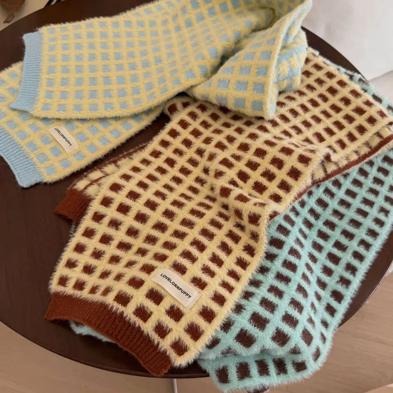 

Japanese-style waffle-patterned scarf, thick and warm for cold weather, knitted for students, couple neck warmer with a premium