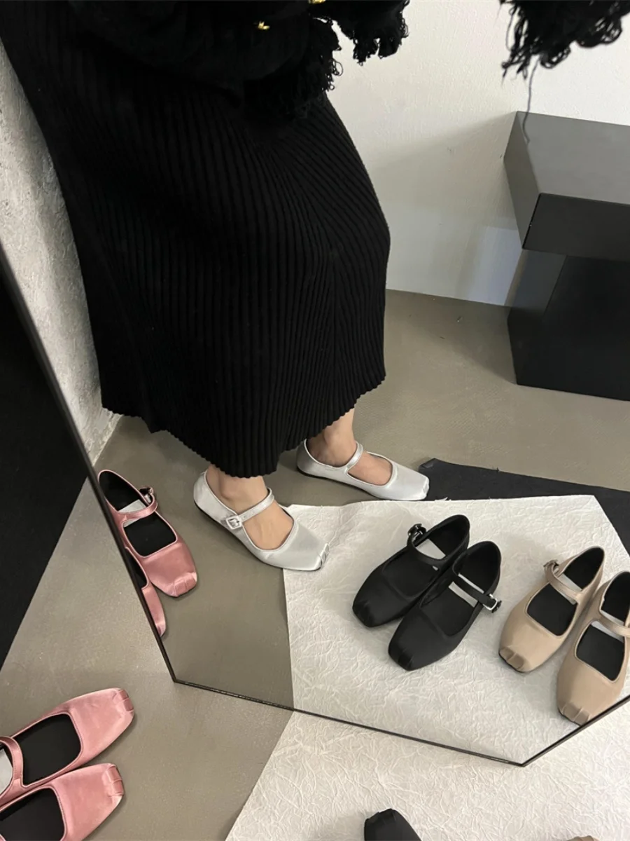 2024 Designers Women Mary Jane Shoes Fashion Shallow Slip On Flat Ladies Outdoor Dress Elegant Square Toe One Buckle Women Shoes