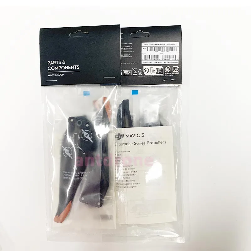 Picture 4: New Propellers for DJI Mavic 3T/3E/3M Low-Noise Quick Release Foldable Props Blade Light Weight Screw Wing Replacement Parts