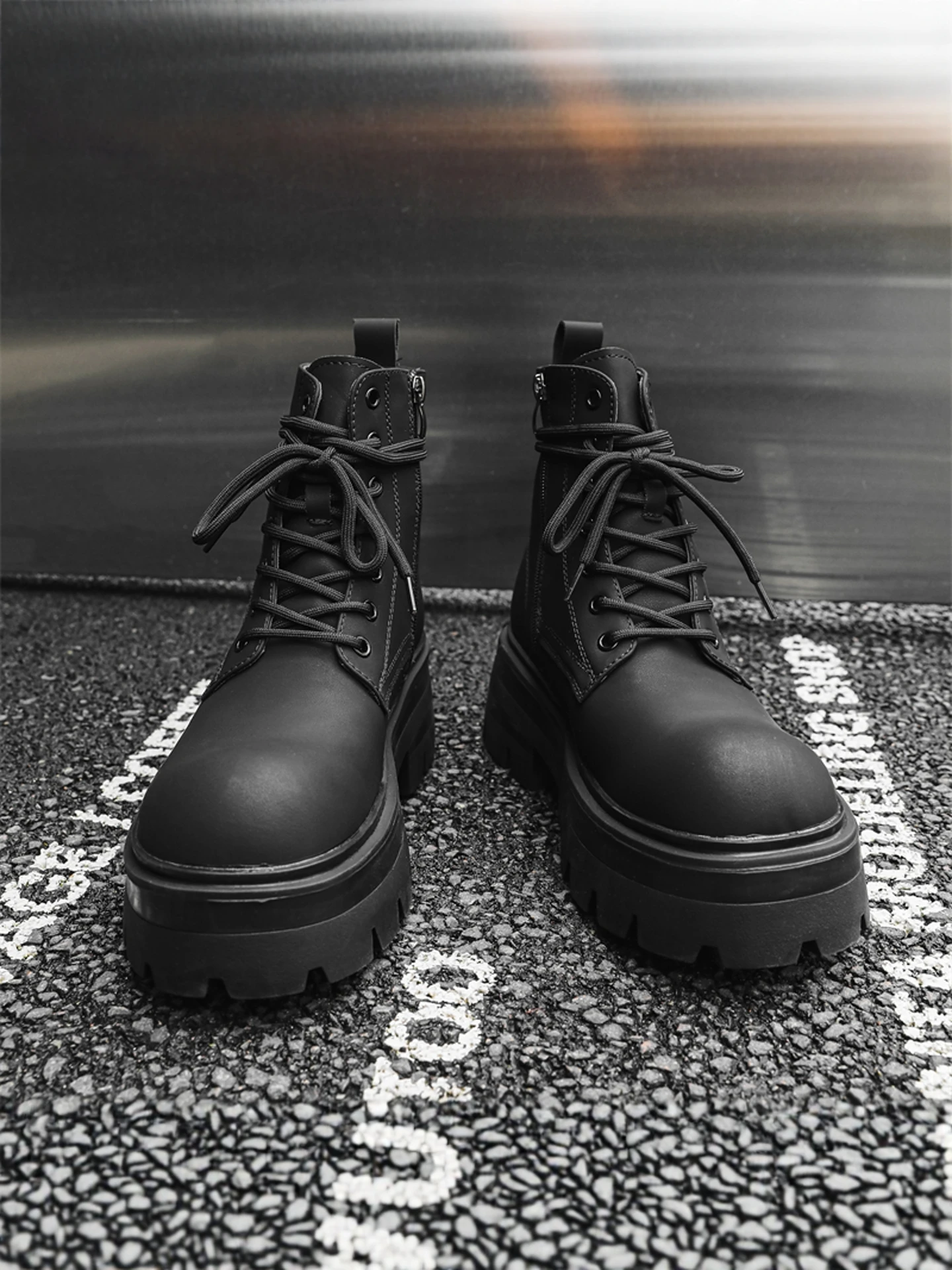 

Классические высокие ботинки Carbon Bla ex Thi Bot Heightening oes Мотоциклетные ботинки Универсальная рабочая одежда Кожаная ...