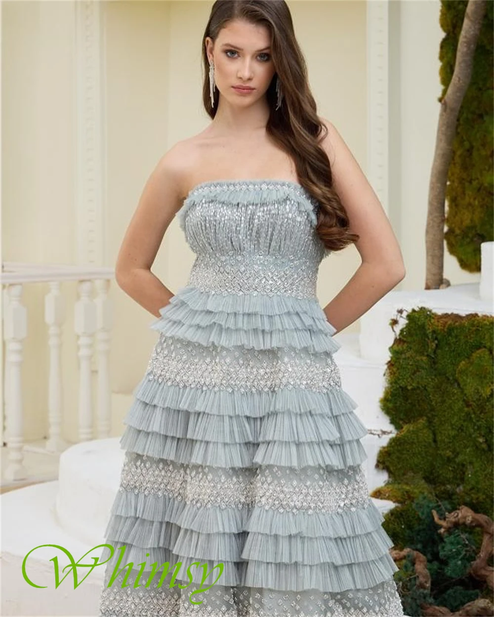 فستان سهرة فاخر مخصص بدون حمالات من التول فساتين كلاسيكية متدرجة لحفلات العودة للوطن بدون أكمام فساتين مناسبة مخصصة