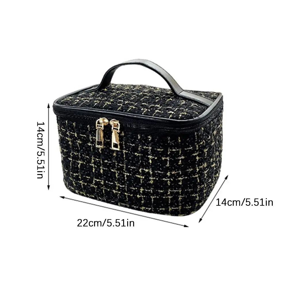 Nieuwe vrouwentas gebreide stijl make-up tas draagbare draagbare draagbare make-up tas modieuze grote opslagtas image 6